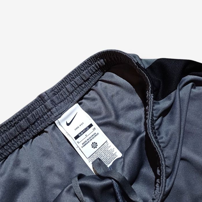 Шорти Nike Slim Fit 24'
