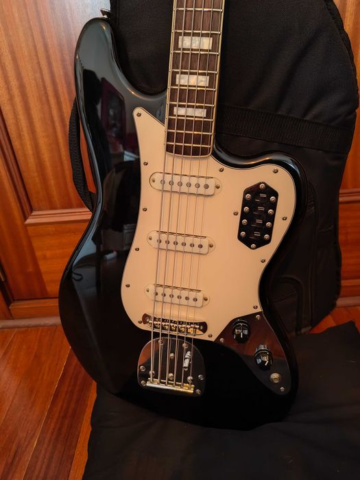 Squier by Fender Bass VI