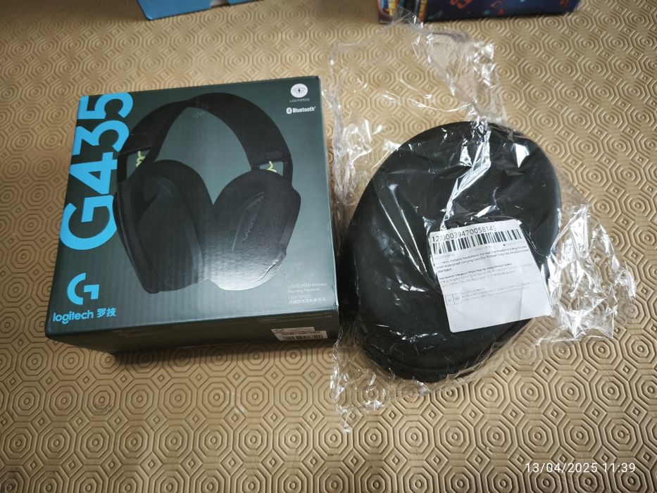 Auscultadores Gaming LOGITECH Lightspeed G435 + oferta bolsa