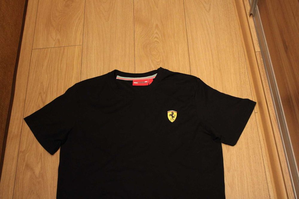 PRAWIE NOWY, T-shirt,SCUDERIA FERRARI, męski,roz.M,czarna