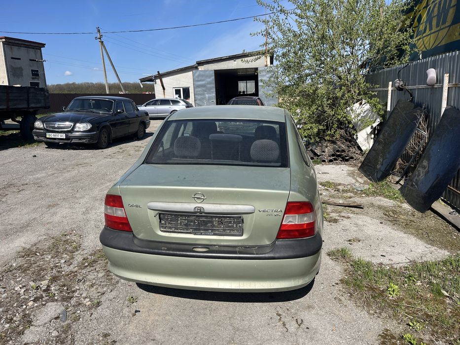 Розбір Опель Opel Vectra 1996р 2.0