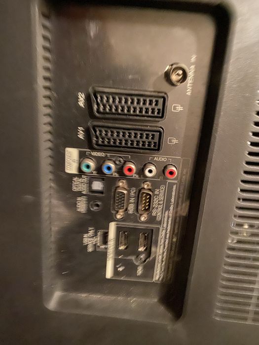 Lg   lcd pęknięty reszta Ok