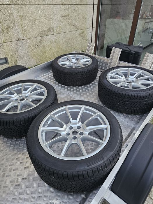 Jantes 20 originais Porsche pintadas a PRETO