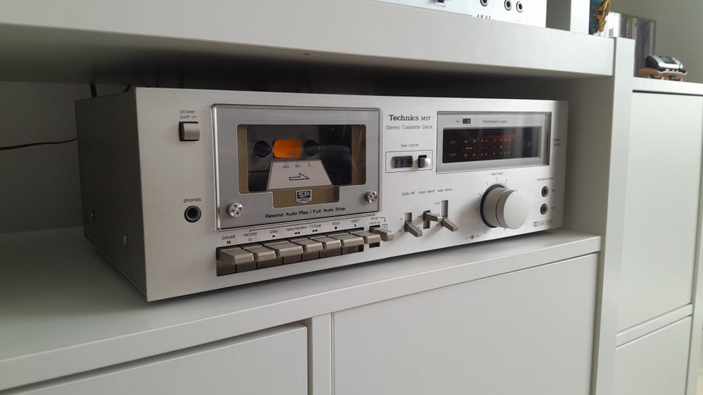 Magnetofon Technics RS-M17 1980r w pełni sprawny vintage klasyk