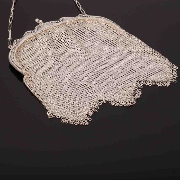 Bolsa de senhora em malha
