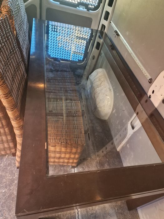 Mesas e cadeiras