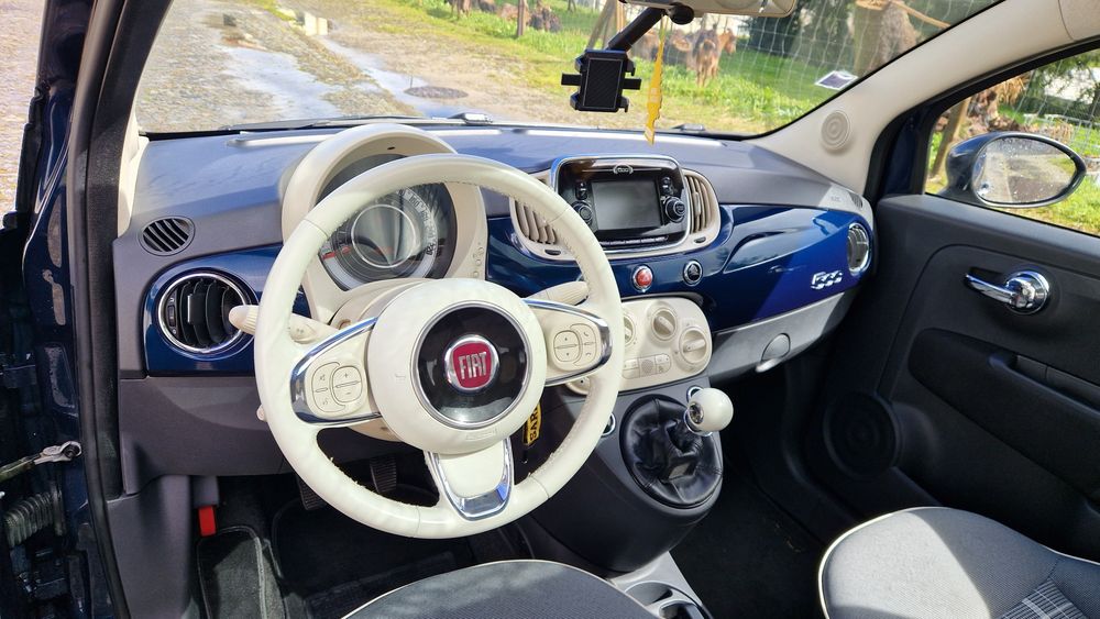 Carro Fiat 500 .