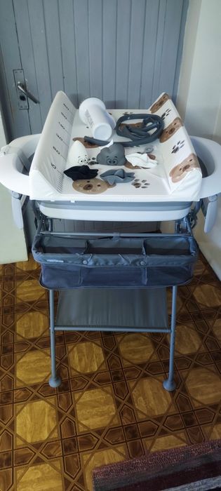 Wanienka ze stojakiem i przewijak