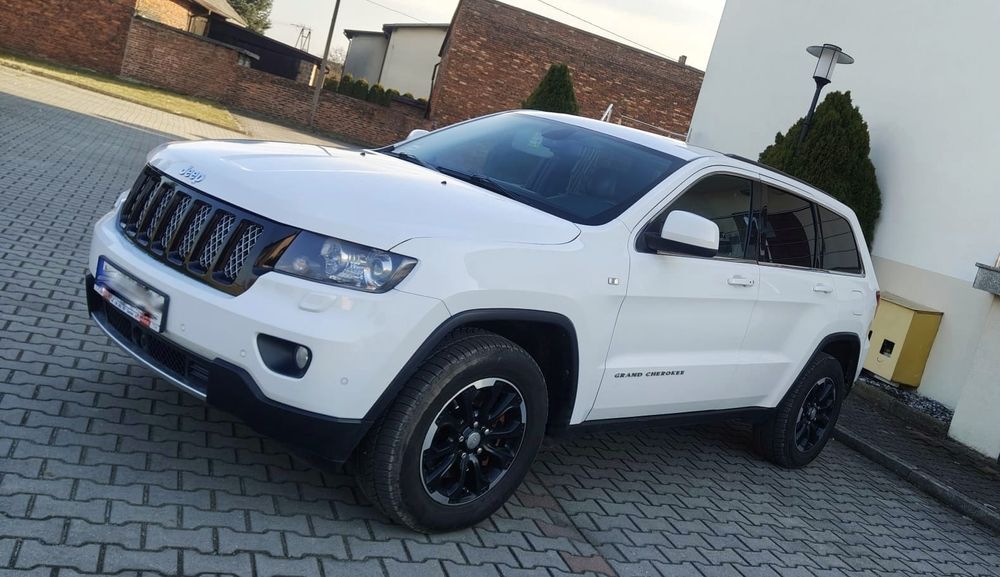 Jeep grand Cherokee 3.0 CRDI 4x4 max wyposażenie wersja limitowana