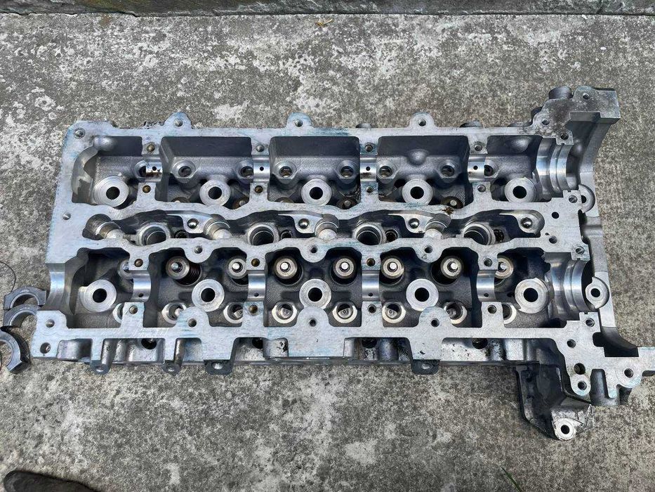 Головка двигуна Mercedes Om651 ГБЦ двигателя мотора W639 W212 W446 Sprinter 906