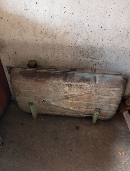 Бак     паливний