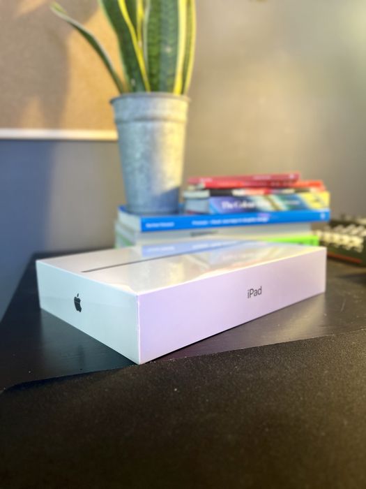 iPad 10.2 64 GB Brand New, 9th Generation, Wi-Fi64297896314881121