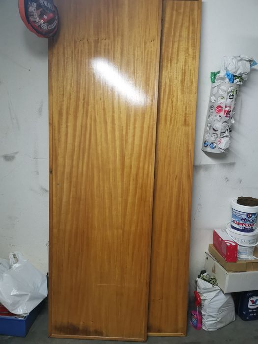 Portas em madeira428623621092157441