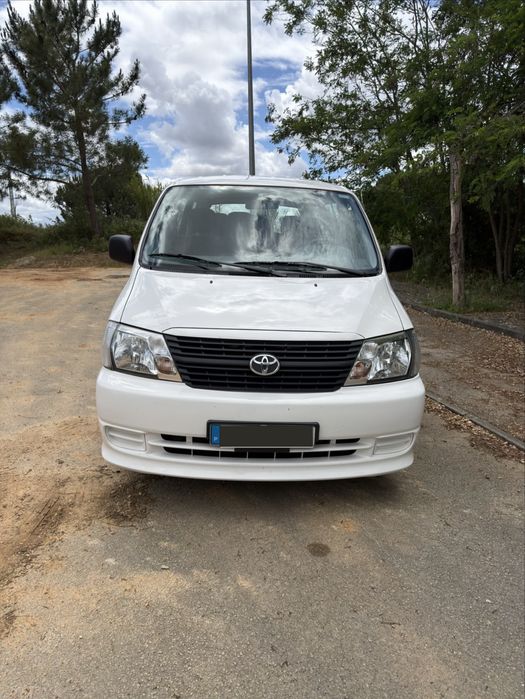 Toyota HiAce 2.5 D-4D  9Lugares  — 2007 — 92.000 km