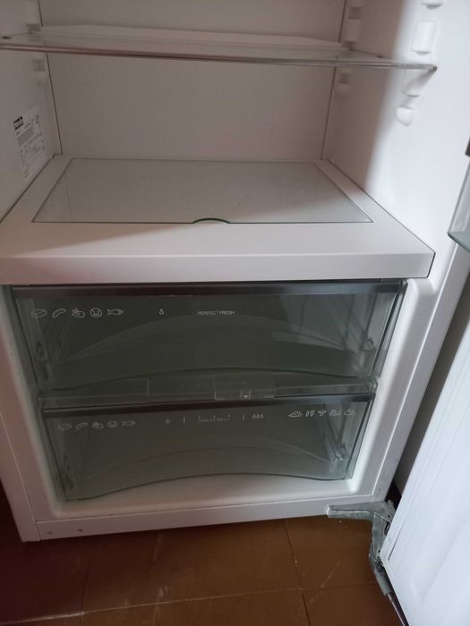 Холодильник и Морозильная камера "Miele" Германия КОМПЛЕКТ! Срочно!