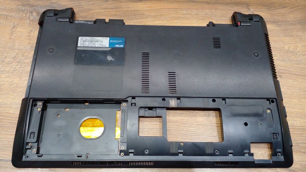 Ноутбук Asus K53SJ без екрана,сервісної кришки та топкейса