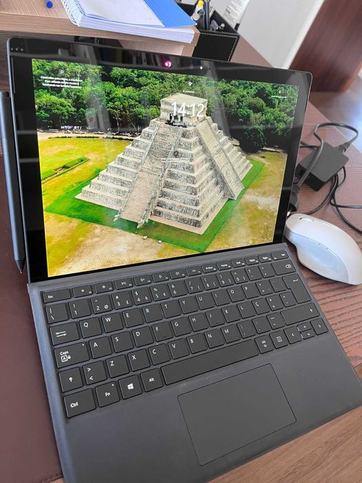 Surface Pro 6 - Black