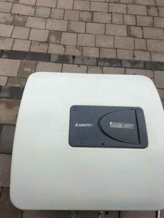 Sprzedam boiler elektryczny Ariston