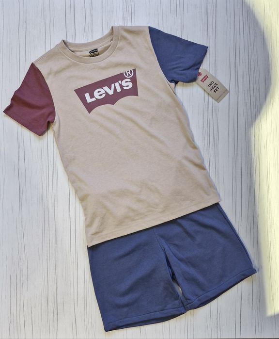 Костюм футболка шорти Levis оригинал 8-10 лет