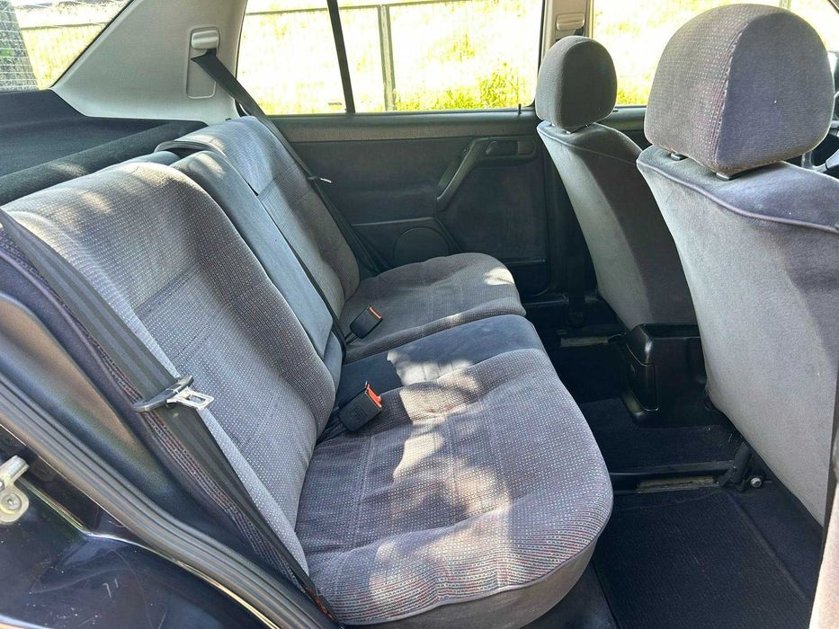 Volkswagen Vento 1.6i GL * 70 mil kms