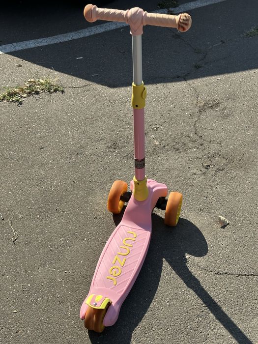 продам самокат дитячий