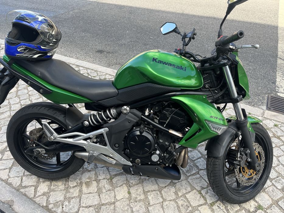Kawasaki ER6n , 650 cc