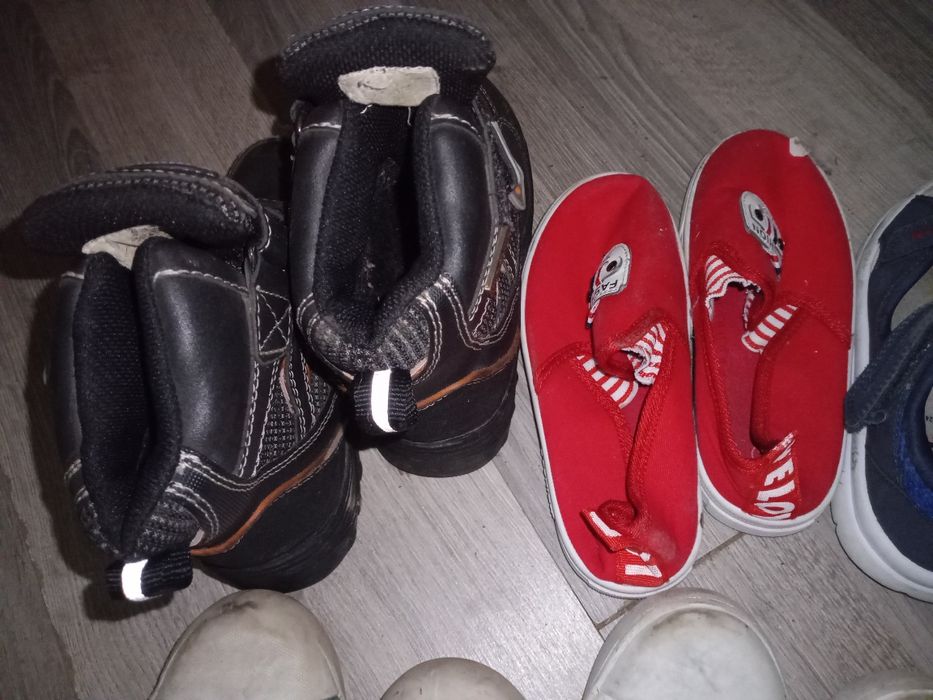 Oddam za darmo buciki dla chłopca w rozmiarze 28-30