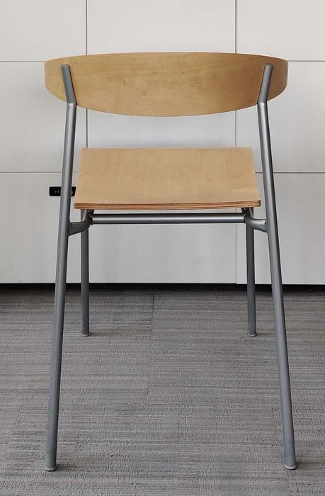 Krzesła do kuchni kantyny KINNARPS drewno brzoza metal nóżki (6 szt.)