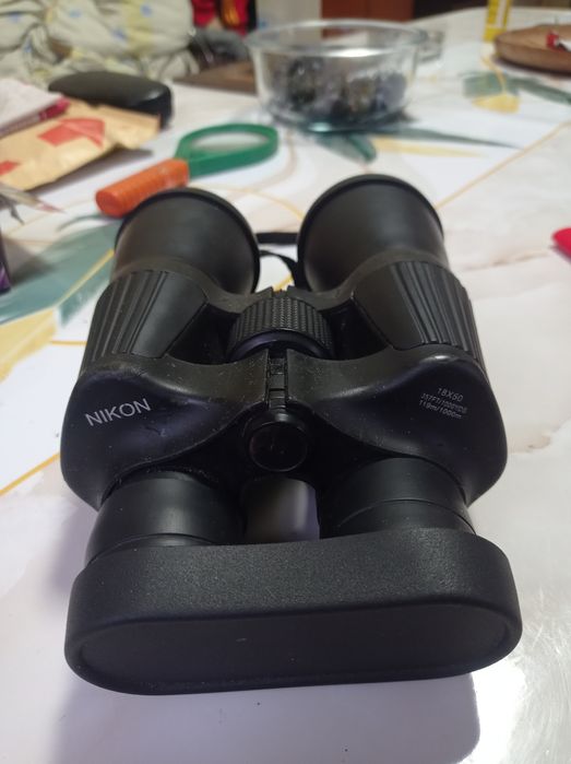 Продам бинокль  NIKON  18x50