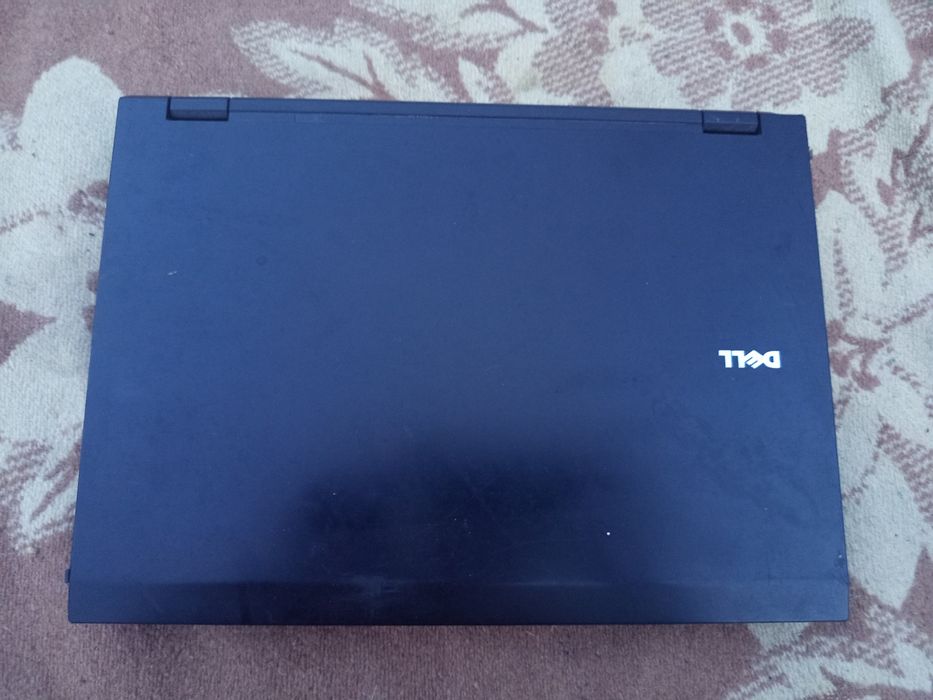 Два ноутбуки dell