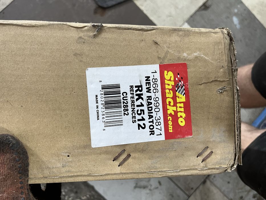 Продам радиатор на бмв 3 серія Bmw 3 E90 e91 e92 e93 e81 e82 e88 e87