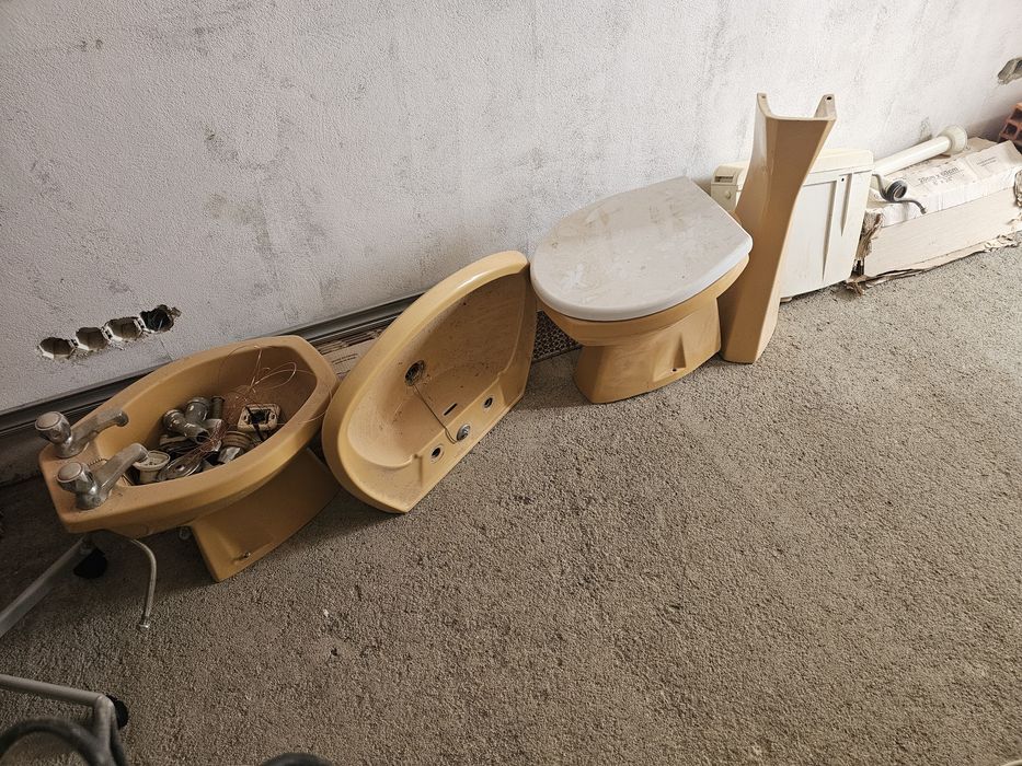 Conjunto de casa de banho lavatorio sanita bide