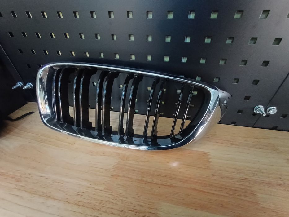 BMW 4 F32 coupe F33 cabrio  F36 Gran coupe gril atrapa lewa nerka części