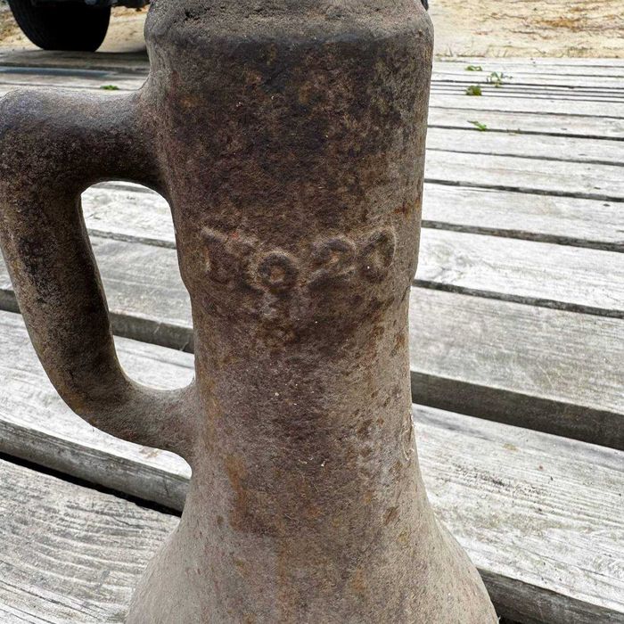 Домкрат корабельный