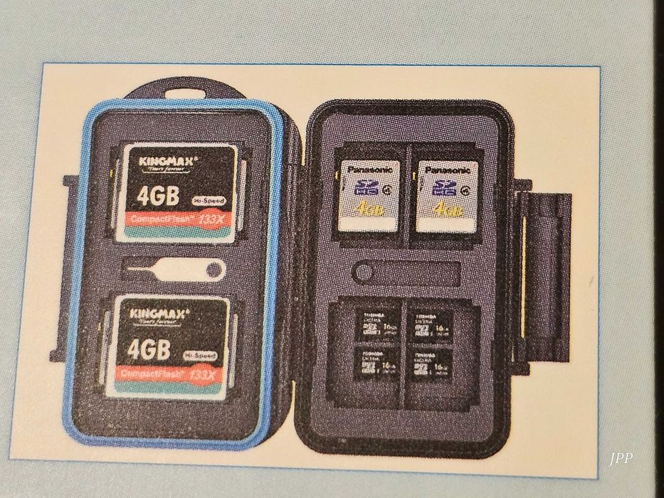 Vários acessórios para Canon -bolsas, caixa estanque para cartões, etc