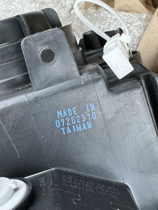 Продам ліву фару для KIA SOUL