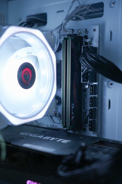 komputer do gier | lepszy niż laptop | rtx 3070 | ryzen 7