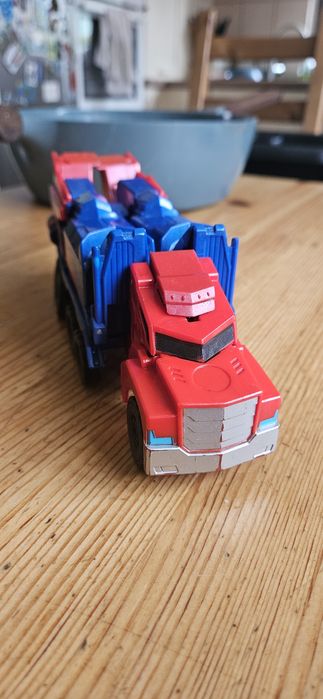 Transformers hasbro