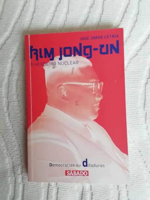 Kim Jong - Un, o herdeiro nuclear, novo