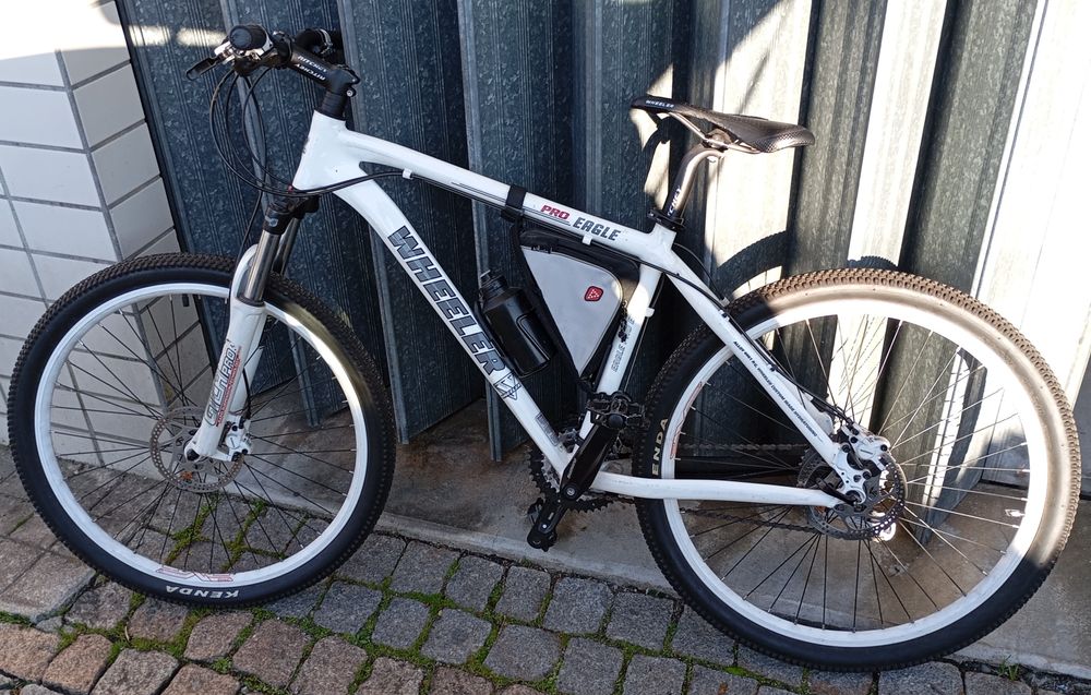 Bicicleta Wheeler branca