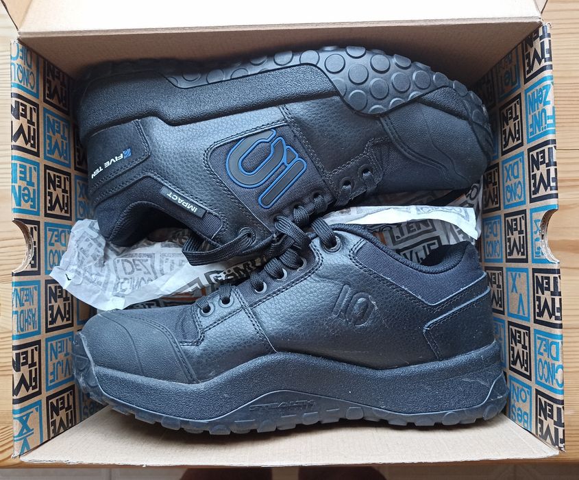 Велотуфли для MTB FIVE TEN IMPACT LOW black-blue.