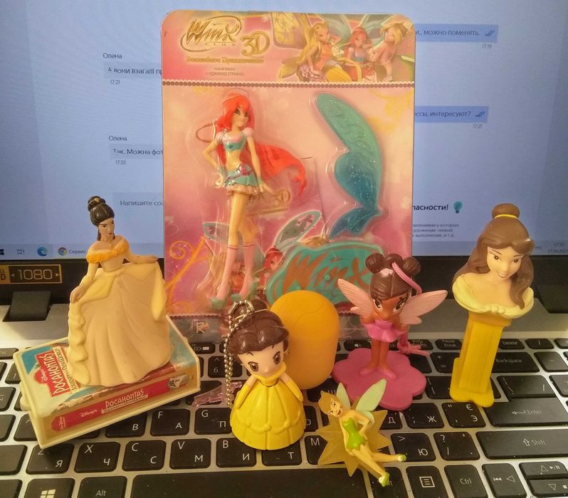 Принцессы Диснея и другие персонажи мультфильмов
