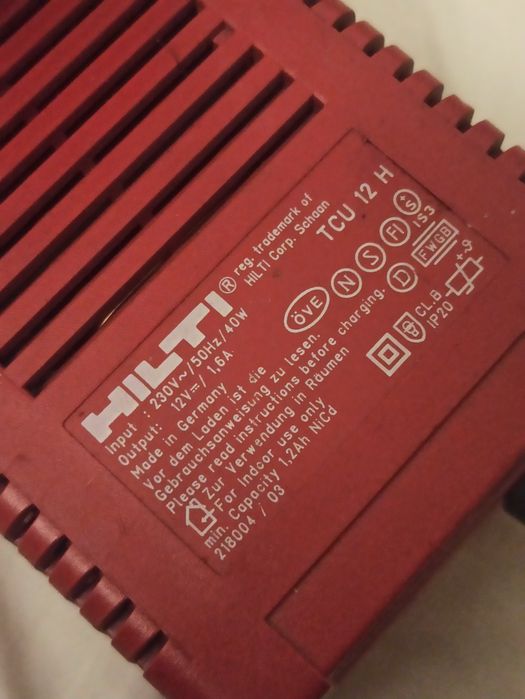 Ładowarka do akumulatorów Hilti TCU 12H