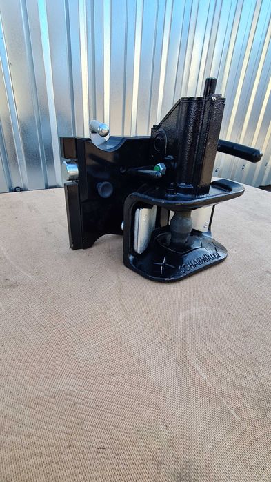 Zaczep automat Scharmueller do Case, New Holland, Steyr, Deutz,