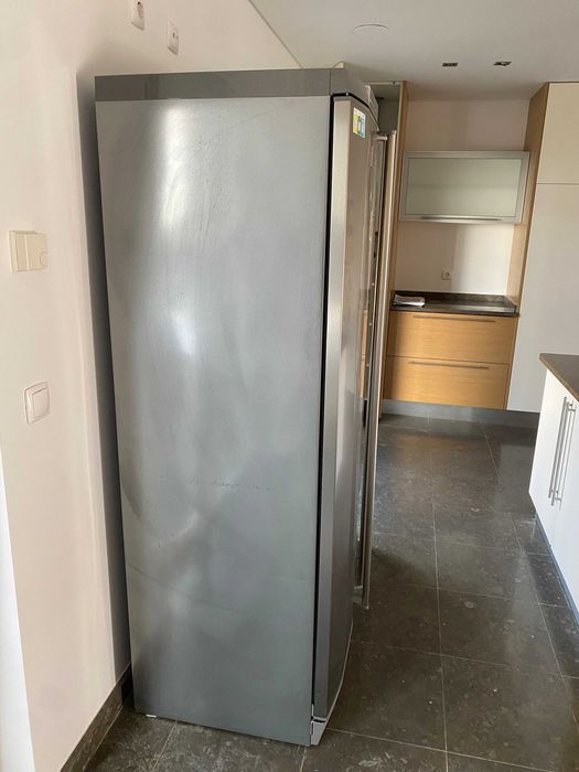 Vendo frigorifico Americano AEG