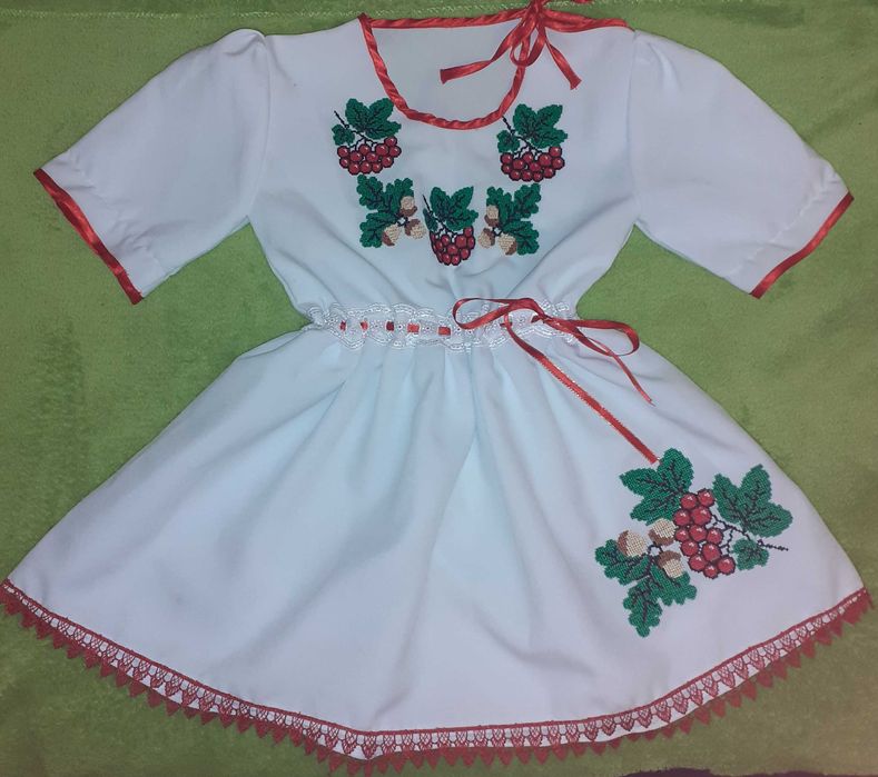 Вишите плаття,сорочка,спідничка і желетка на 1-3 , 5-7 років