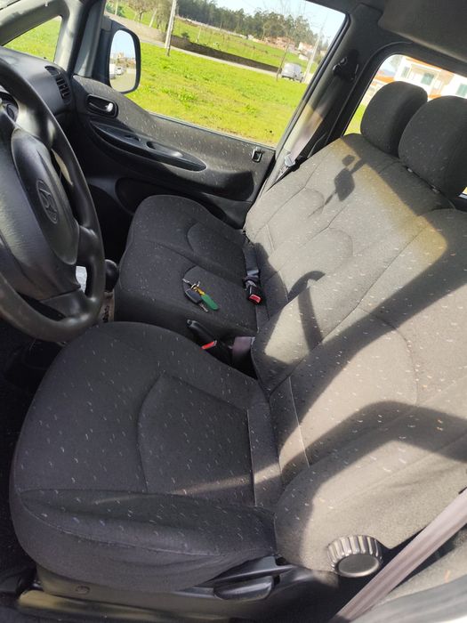 Hyundai H1 9 lugares