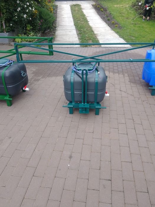 Оприскувач для обробки саду та города