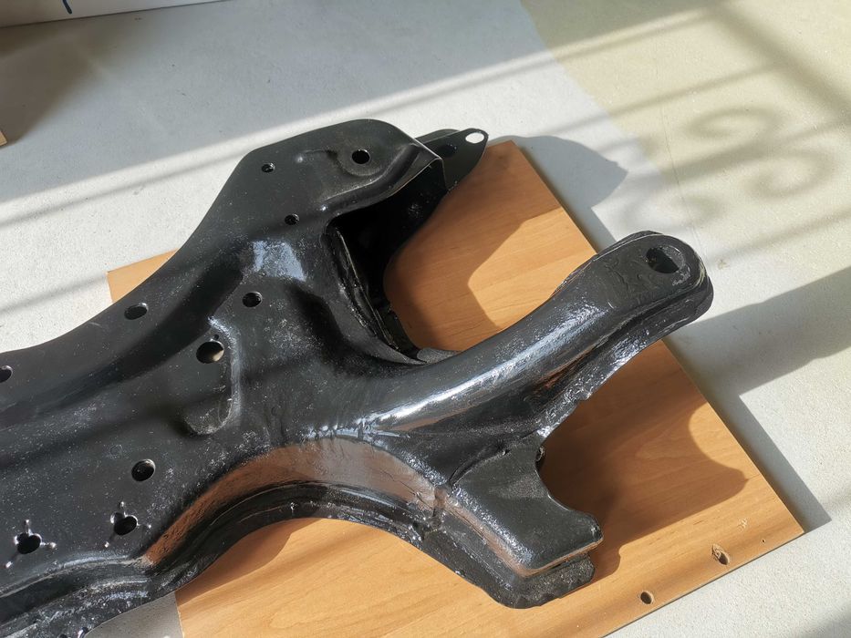 Sanki belka silnika Toyota Corolla E12