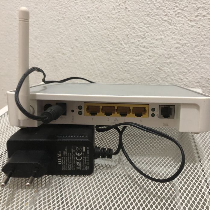 router Thomson TG585 v7 ADSL2